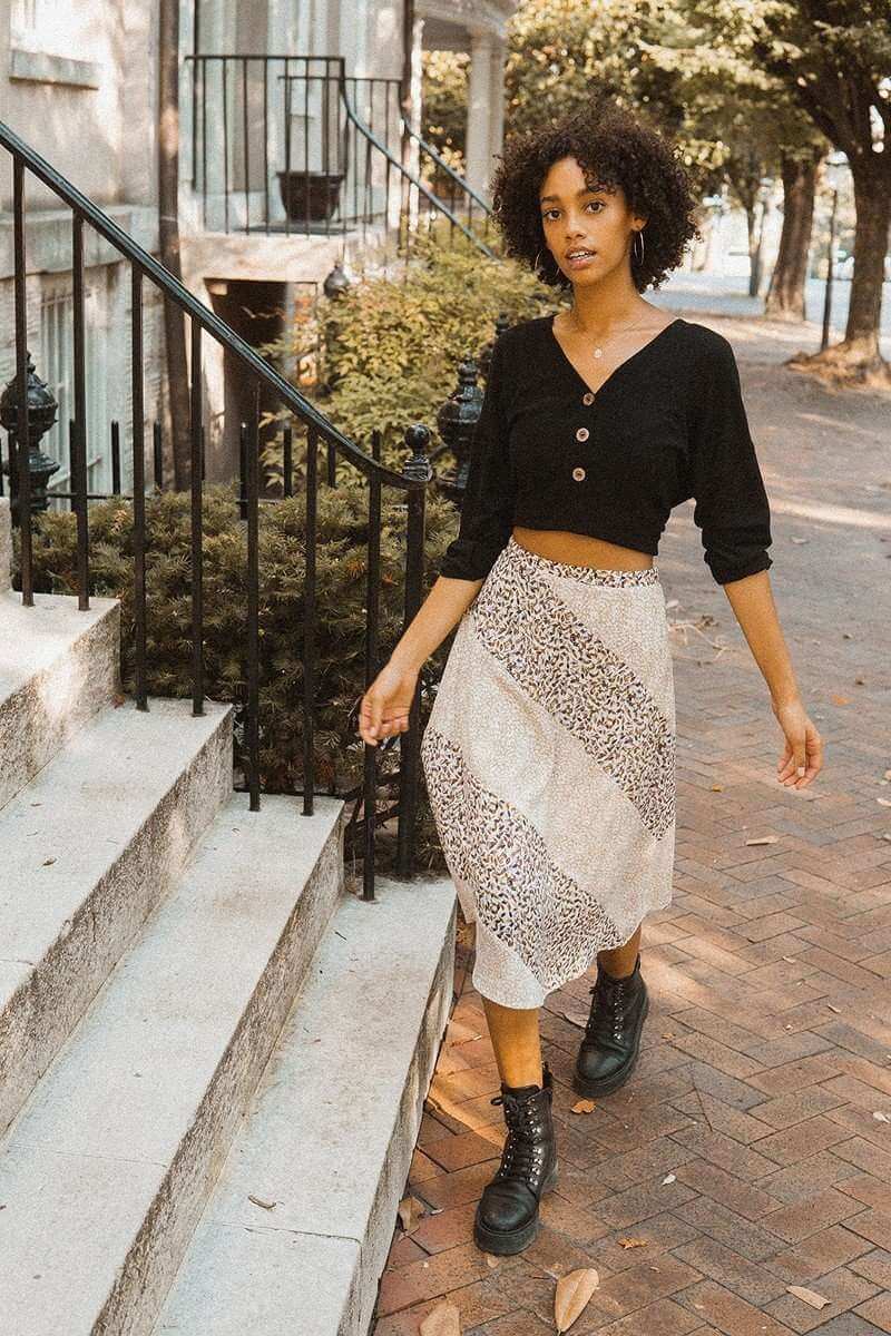 A Floral-print Woven Midi Skirt - The Diva Goddess