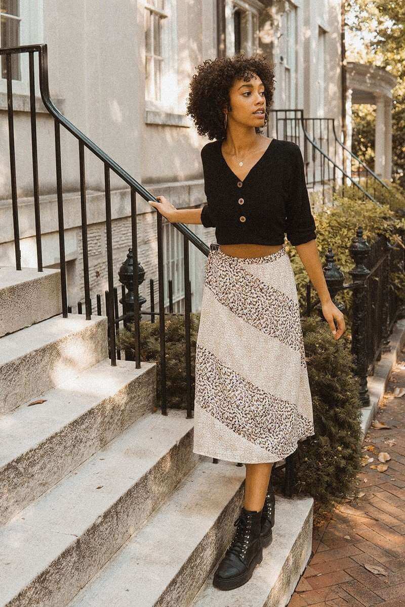 A Floral-print Woven Midi Skirt - The Diva Goddess