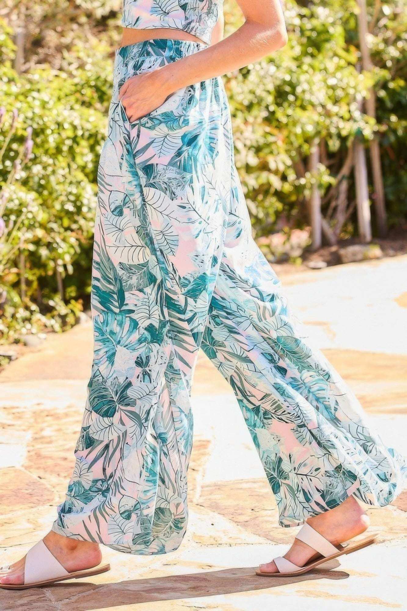 Back Elastic Waist Band Side Pockets Pleat Side Open Slit Tropical Print Pants - The Diva Goddess