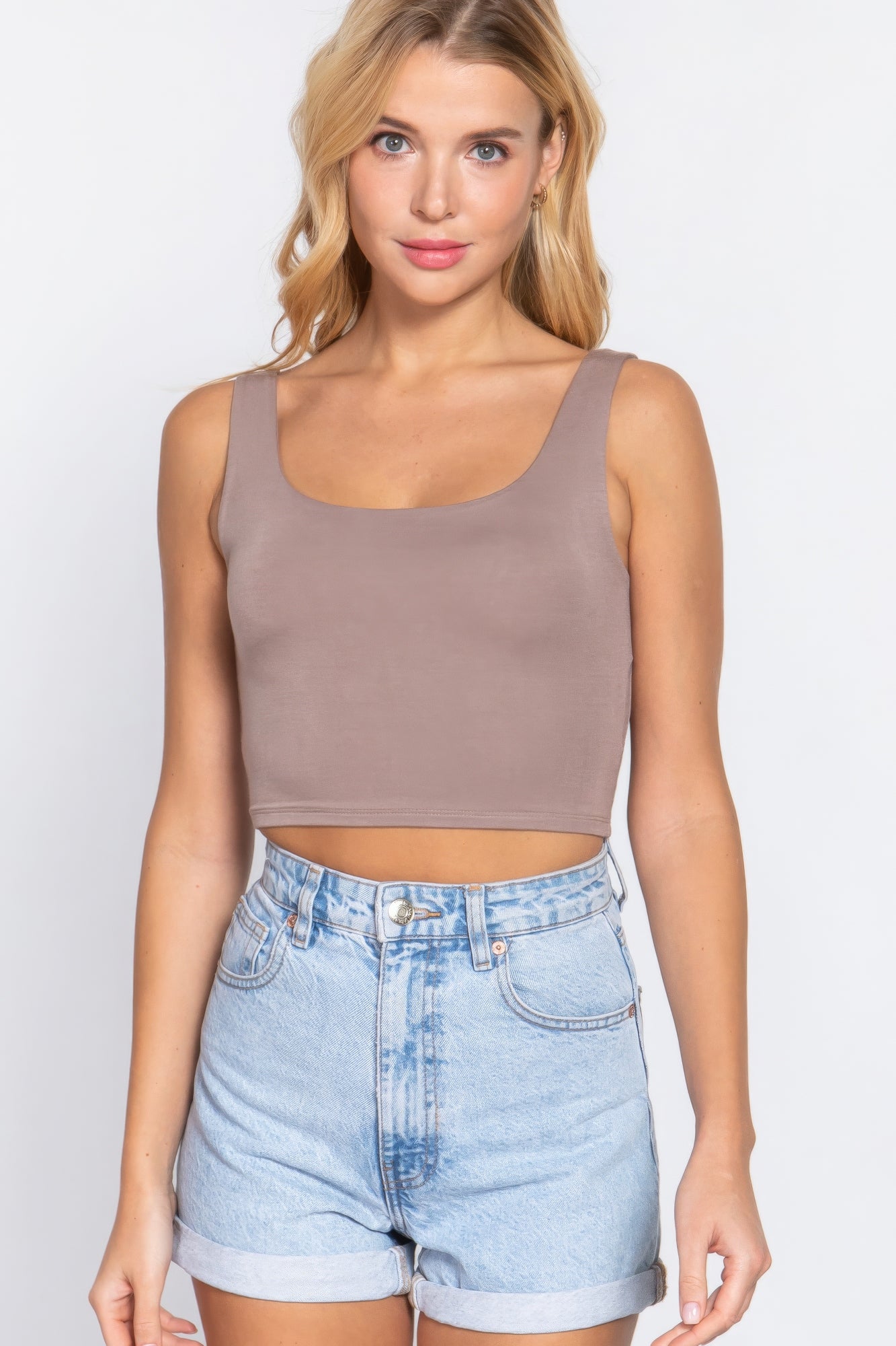 Scoop neck top