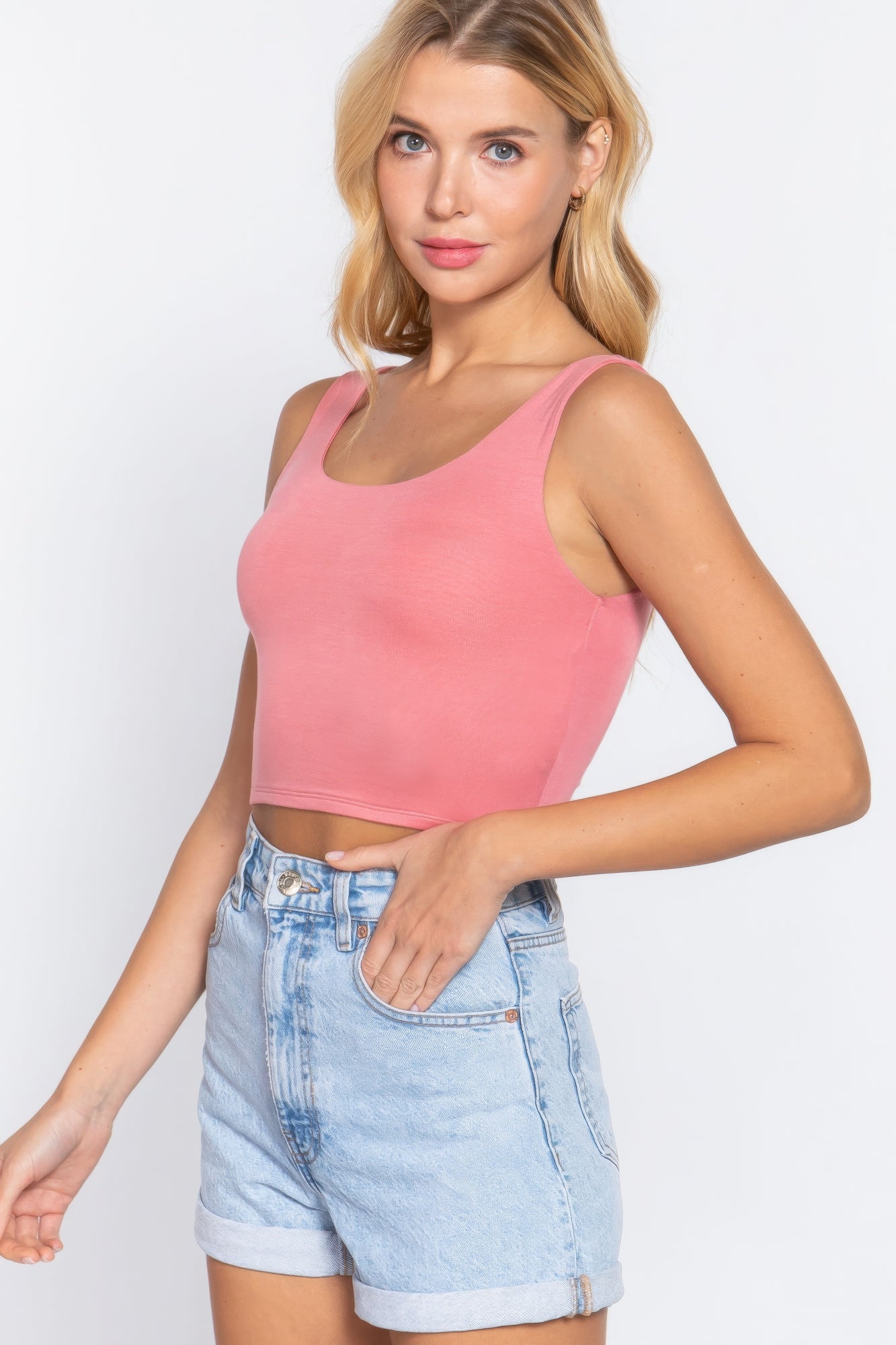 Scoop neck top