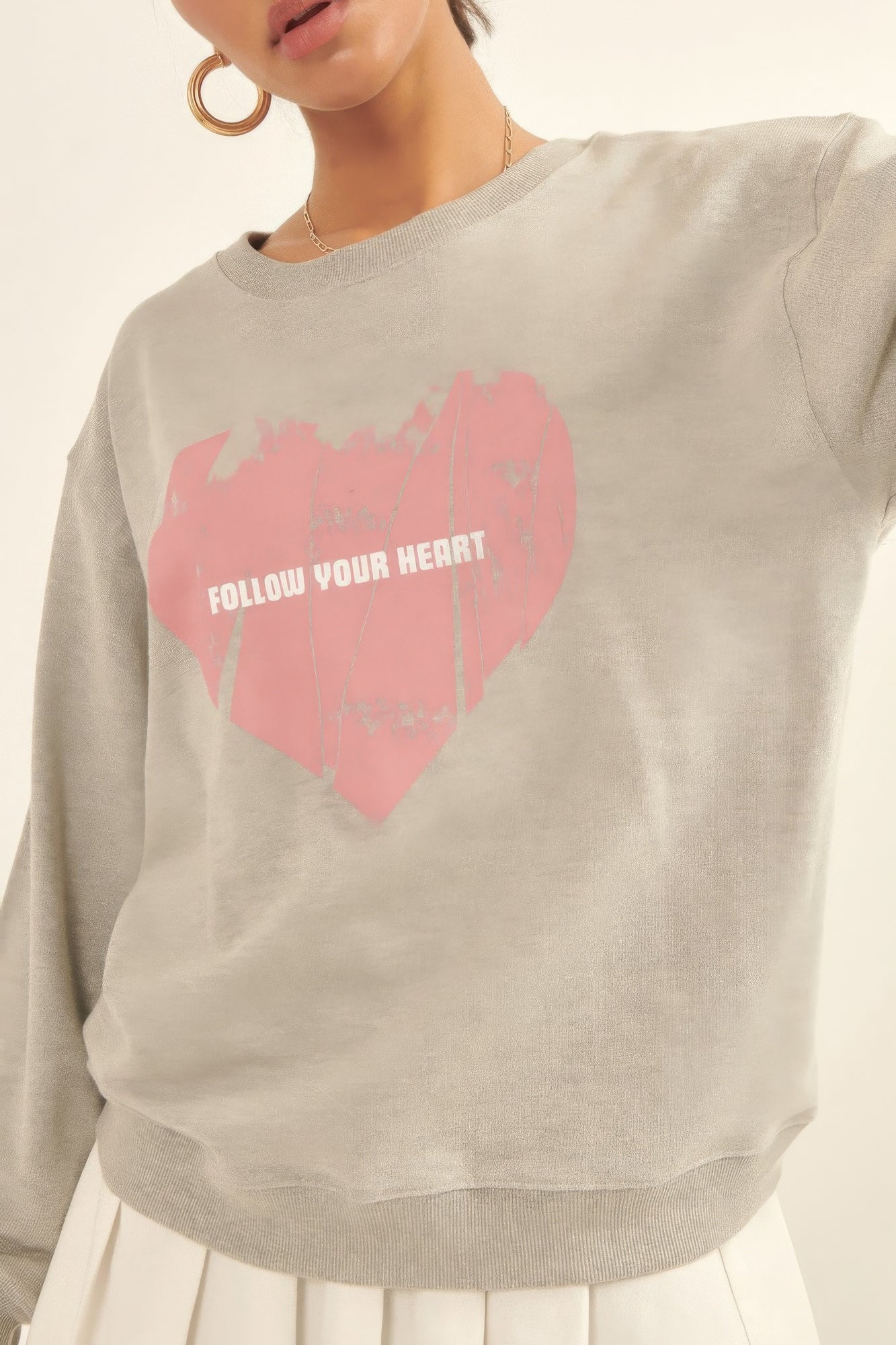 Vintage heart graphic sweatshirt