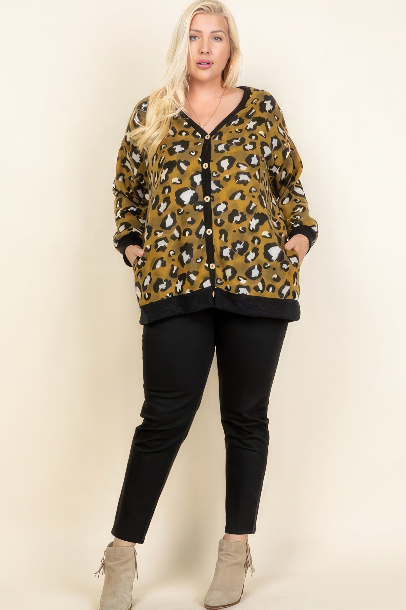 Plus Size Cardigan - Animal Mir Print