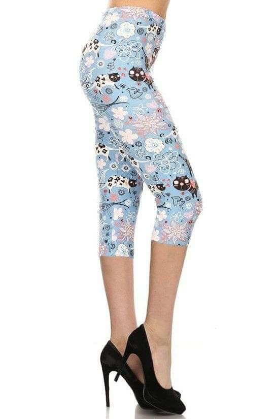 Cats And Flowers Printed, High Waisted Capri Leggings - The Diva Goddess