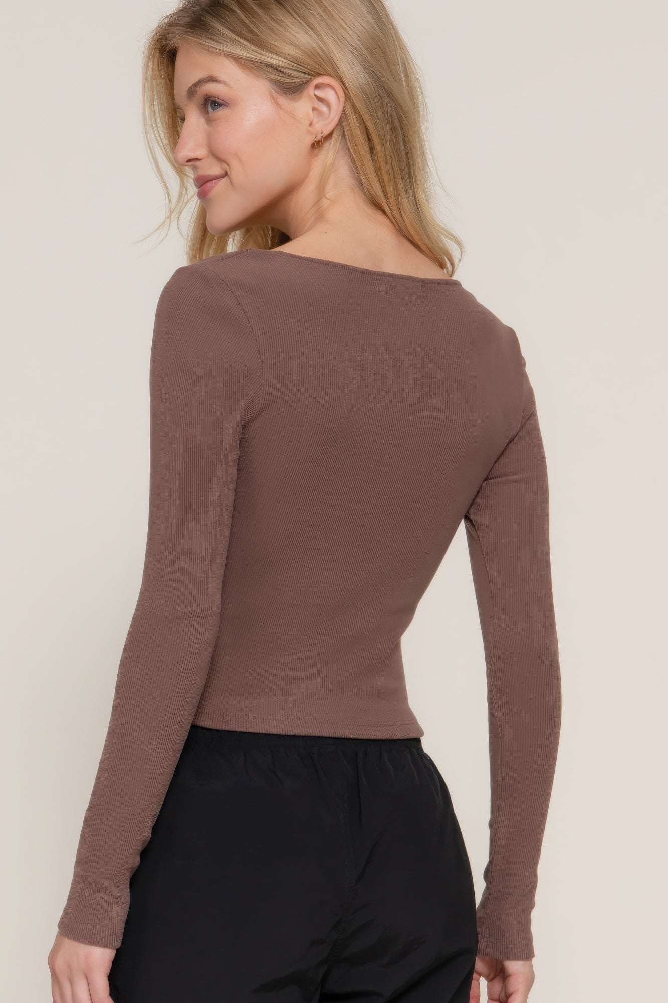 Long slv sweetheart neck seam detail knit top - The Diva Goddess