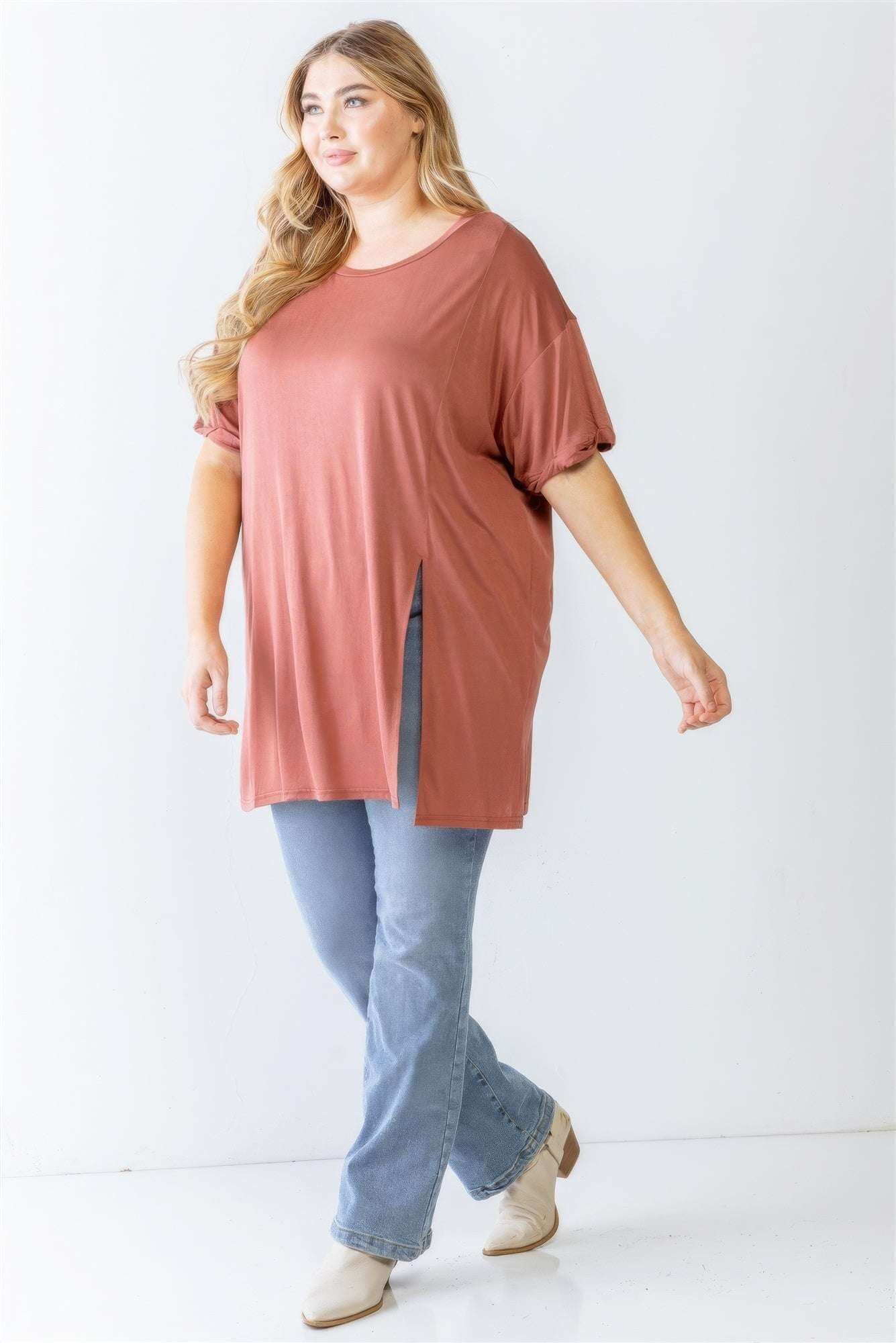 Plus Brick Round Neck Short Sleeve Relax Top - The Diva Goddess