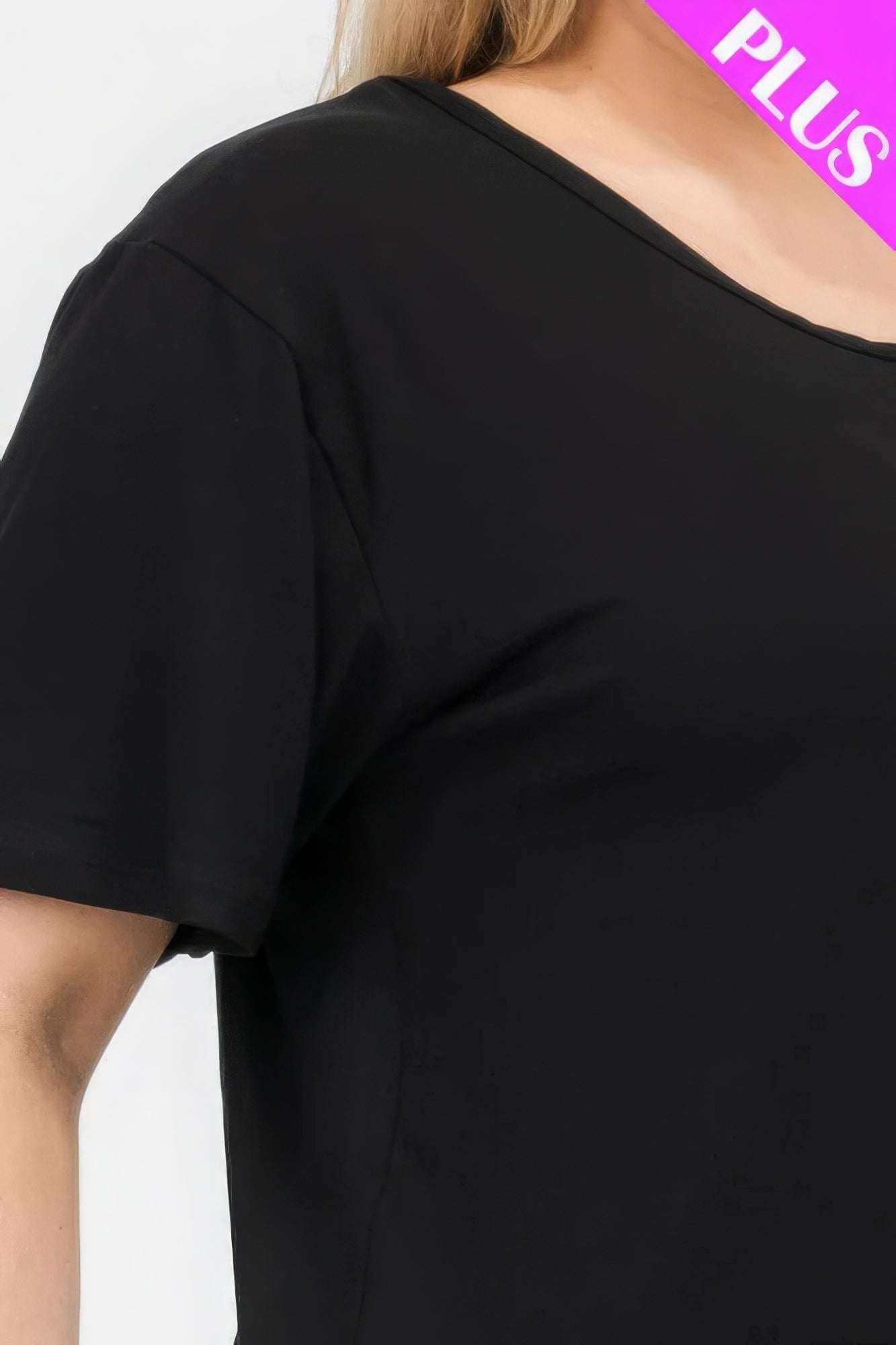 Plus Size Basic Short Sleeve T-shirt - The Diva Goddess