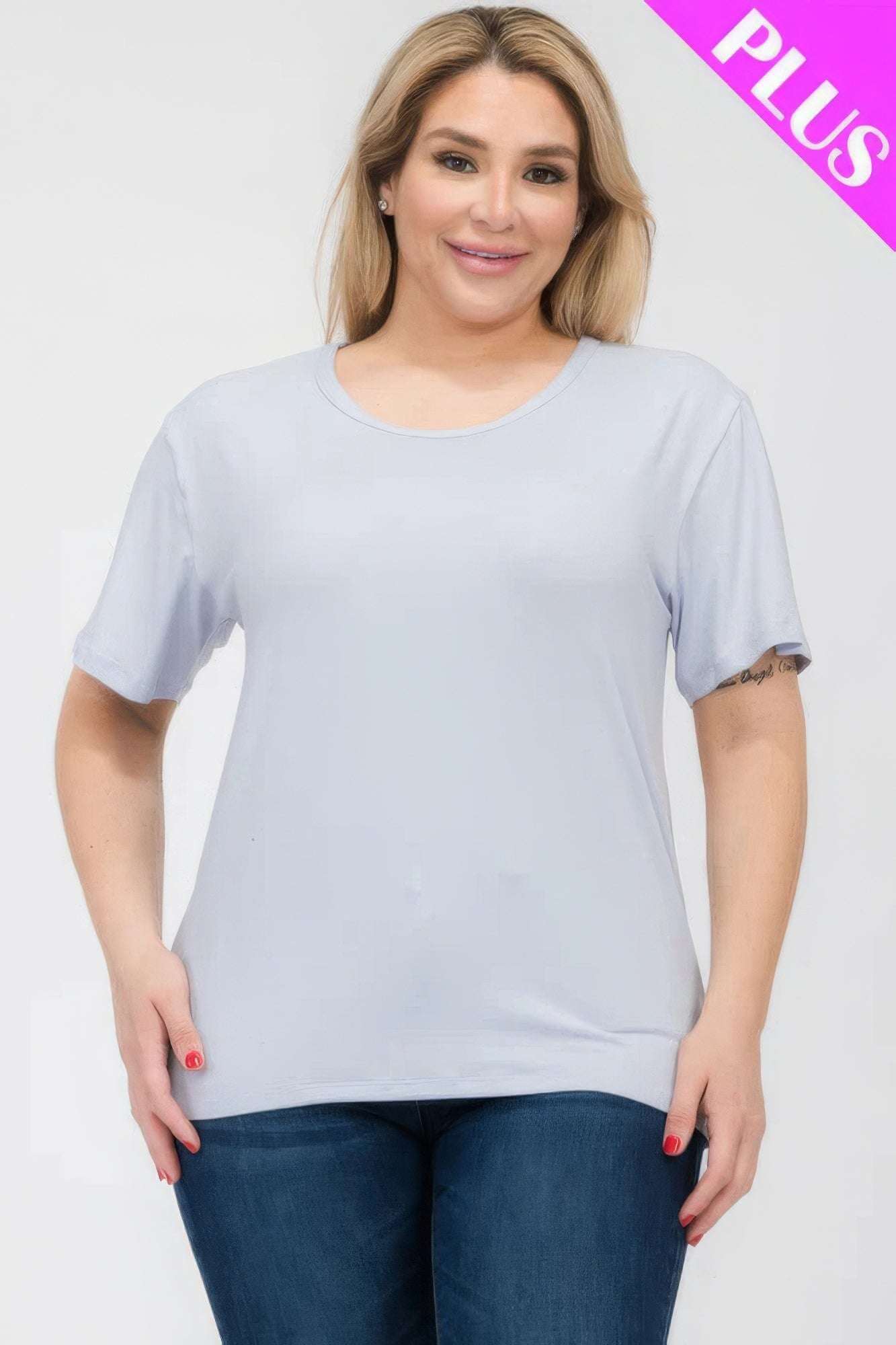 Plus Size Basic Short Sleeve T-shirt - The Diva Goddess