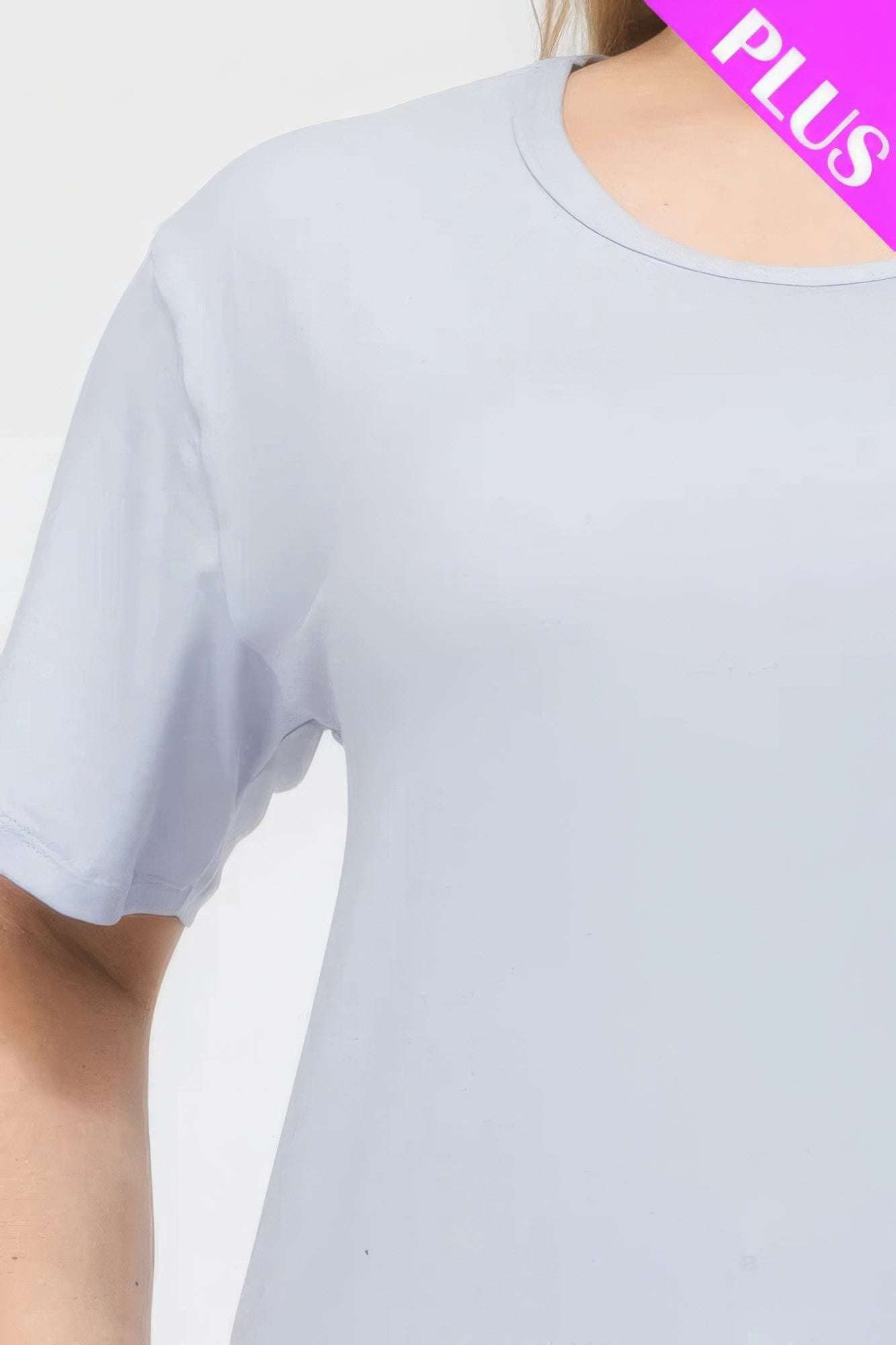 Plus Size Basic Short Sleeve T-shirt - The Diva Goddess