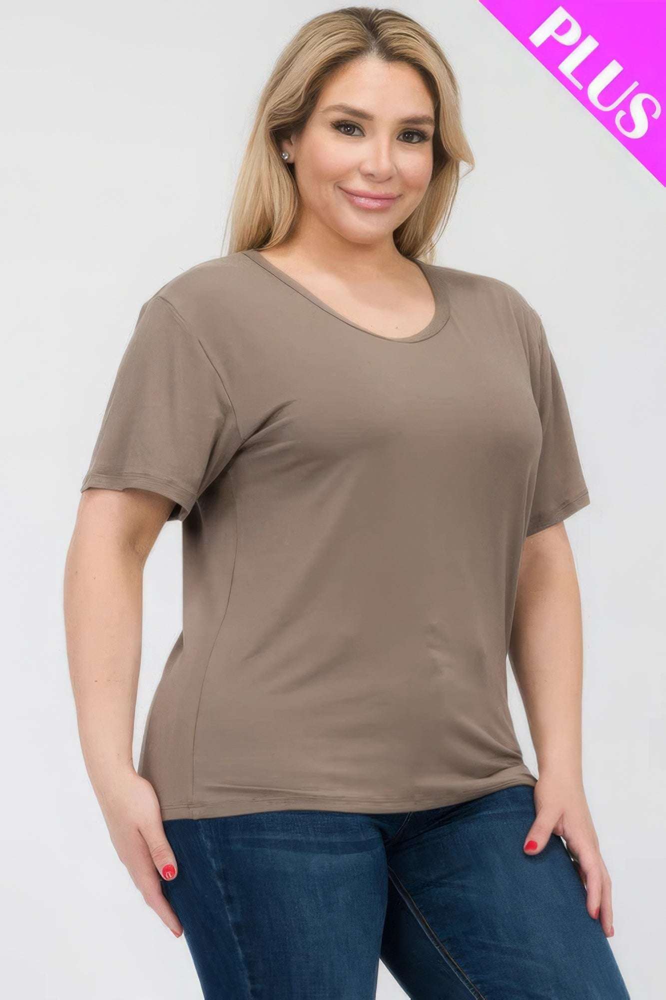 Plus Size Basic Short Sleeve T-shirt - The Diva Goddess