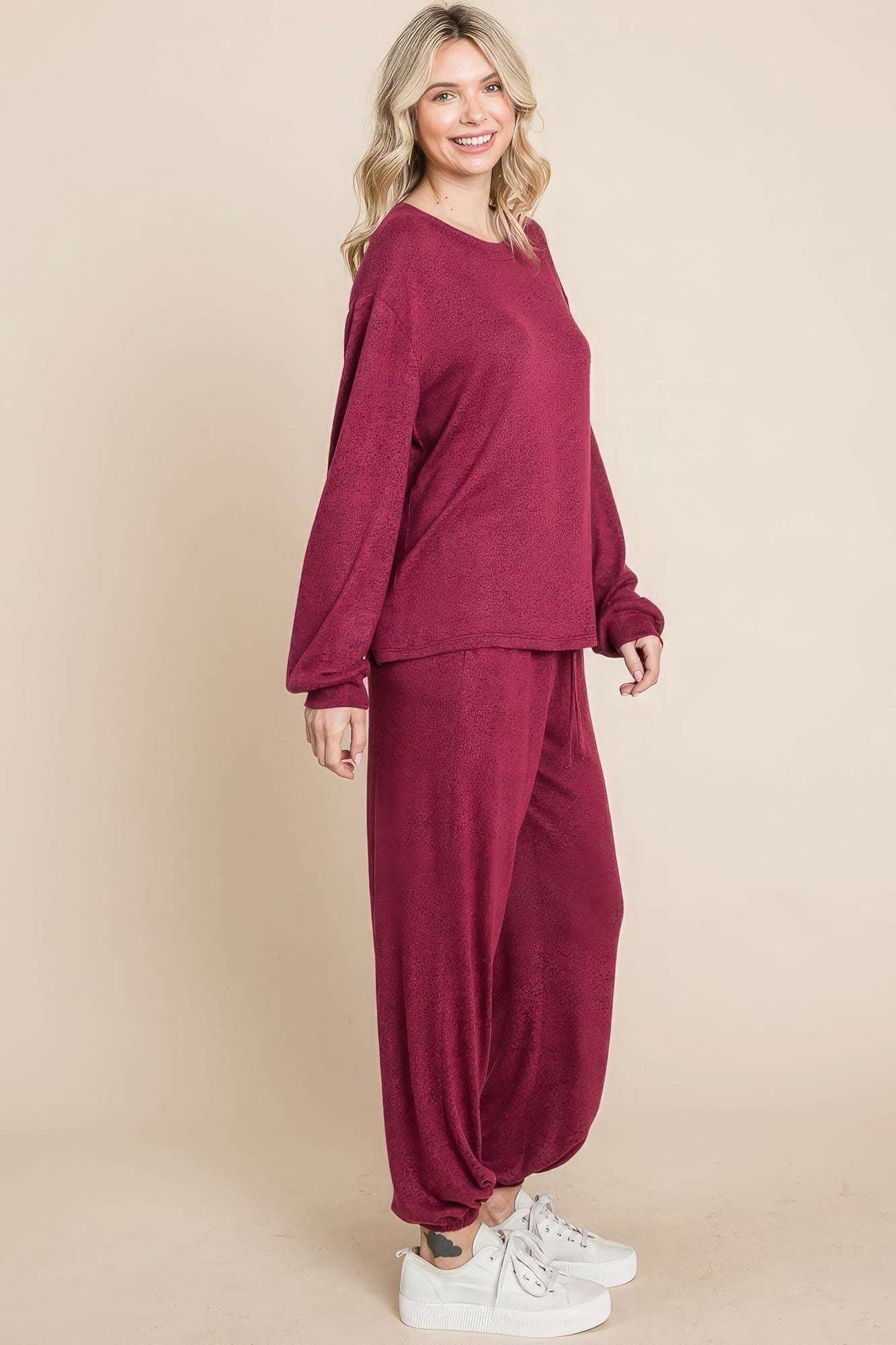 Two Tone Solid Warm And Soft Hacci Brush Loungewear Set - The Diva Goddess